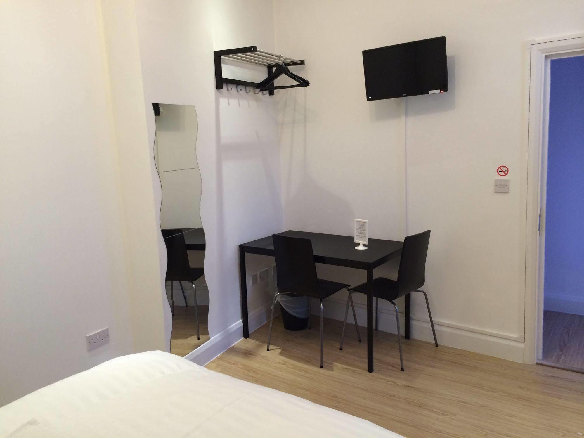 Hotel Duke Of Fife Barking  Esterno foto