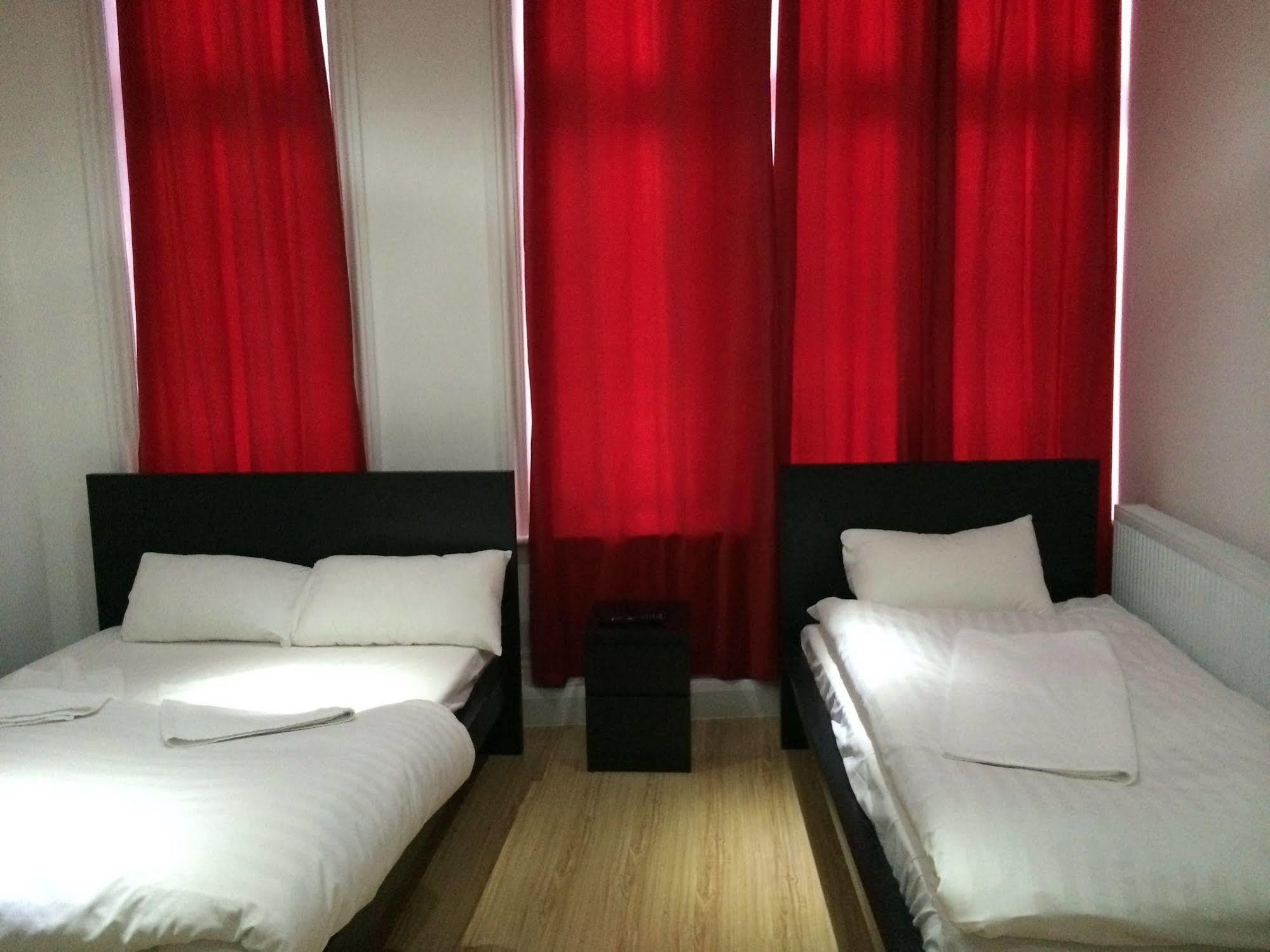 Hotel Duke Of Fife Barking  Esterno foto