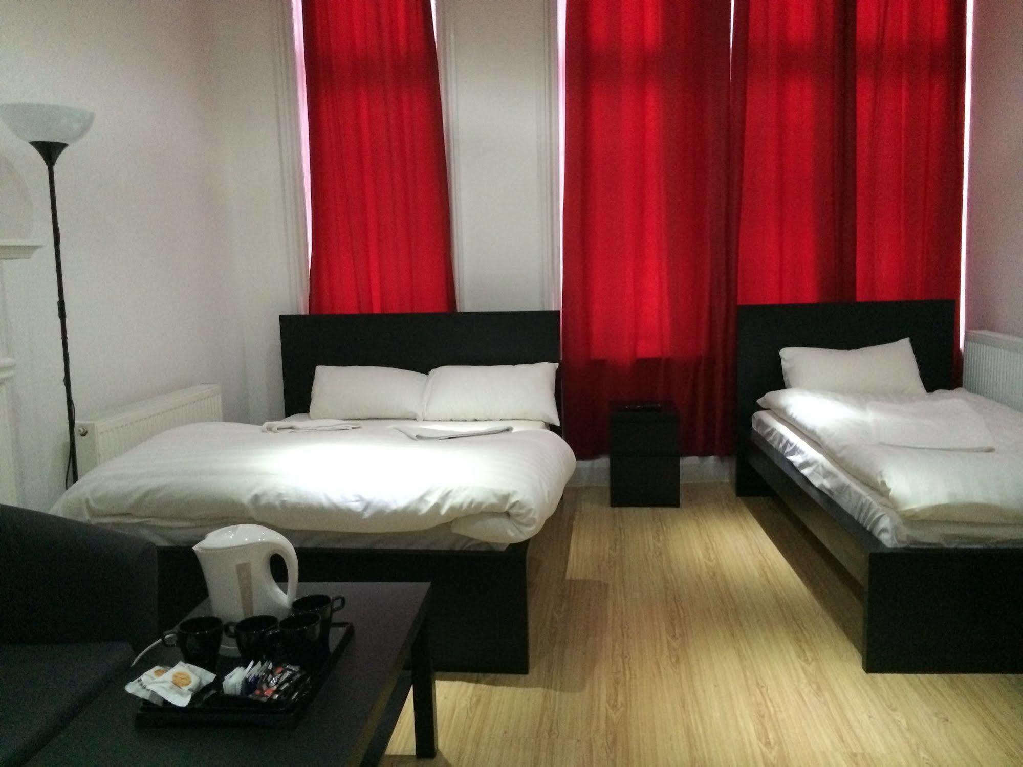 Hotel Duke Of Fife Barking  Esterno foto